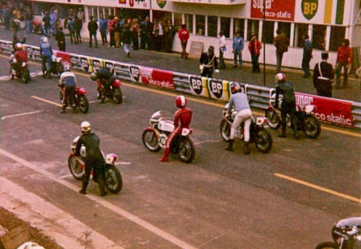 Start of the 250cc race