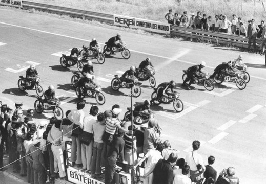 Start of the 50cc Spanish GP race