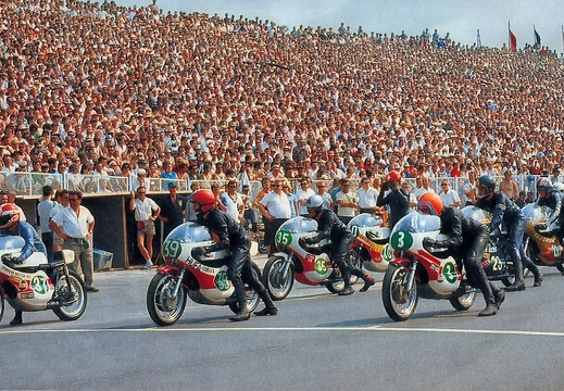 Start of the 2500cc on the Sachsenring