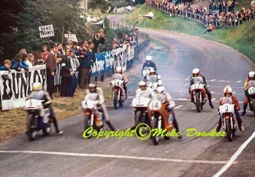 Start of the open class race with bikes from 250cc to 750cc