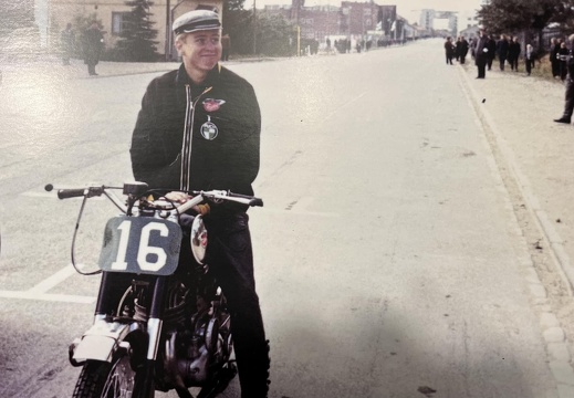 1963