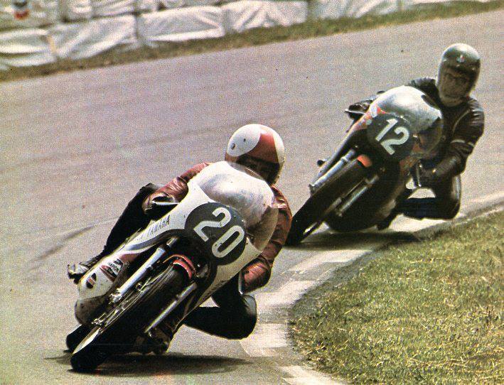 72NED350_16 Jarno en Renzo. TT Assen 1972, 350 cc. Foto - Bruno Pellegrini..jpg